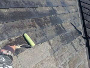 屋根塗膜の剥がれ状況