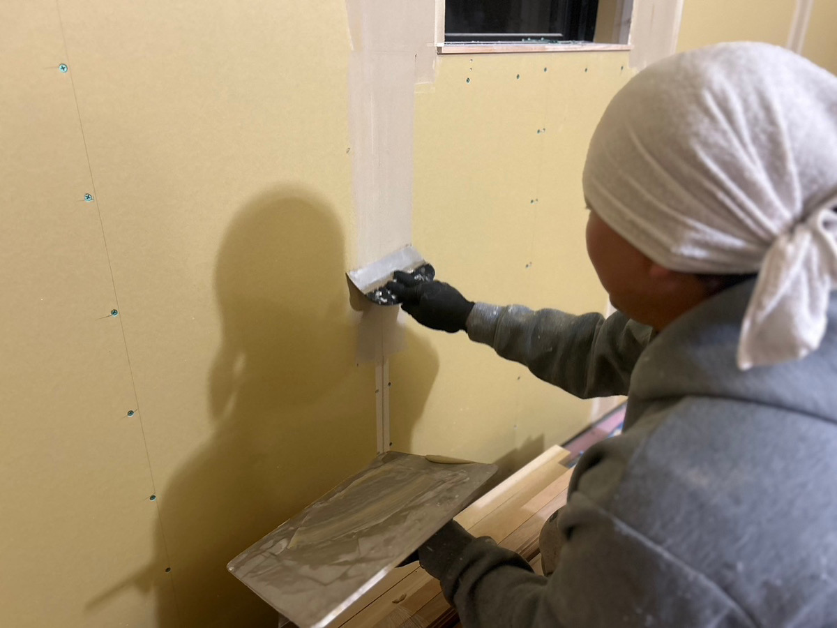 内装塗装工事 施工10